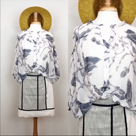Simply Vera Wang Sheer Floral Lightweight Blouse - Picture 1 of 4